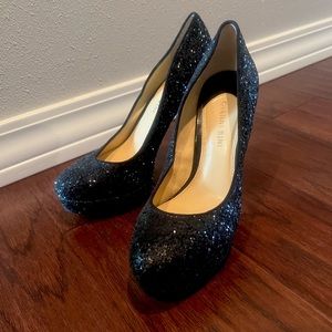 Size 8 Gianni Bini black glitter heels